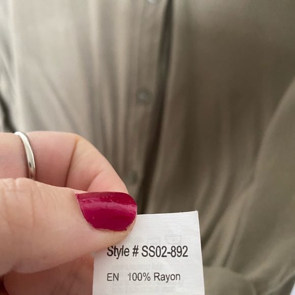 Button down shirt - Picture 2 of 2